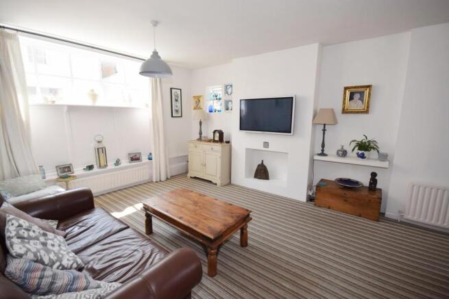 SITTING ROOM.JPG