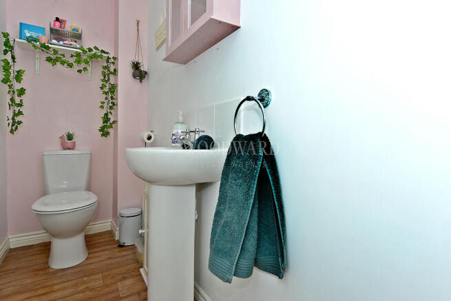 Cloakroom/WC
