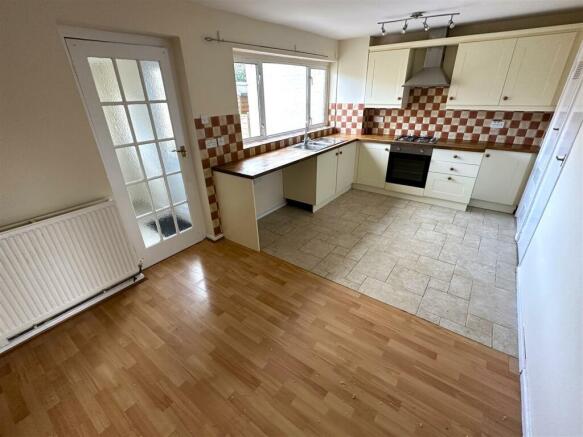 Kitchen/Dining Room