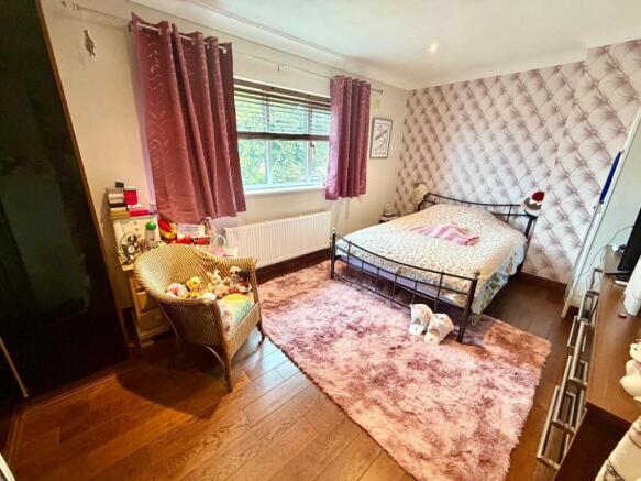 2 bed Terraced for sale Image 7