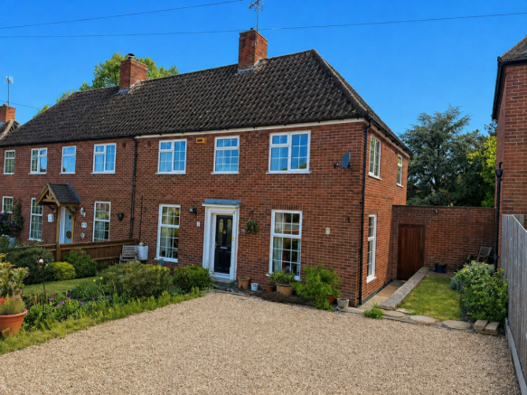2 stowe Close