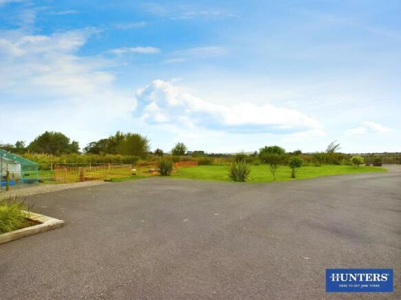 Driveway/Parking
