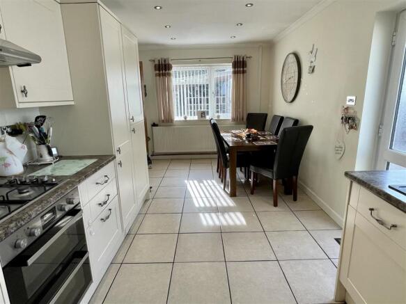 Open Plan Kitchen/Dining Room