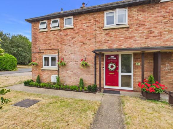 3-bed semi-detached on 1 West Drive, Tattershall, £174,950
