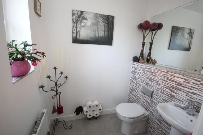 Cloakroom/Wc