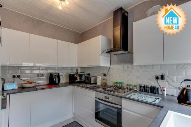 KITCHEN: