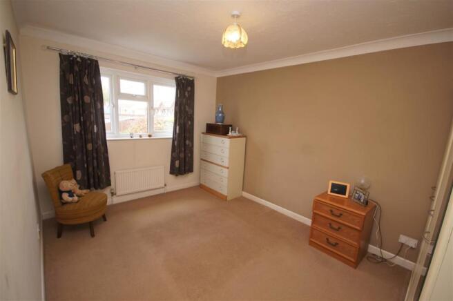Bedroom 1.JPG
