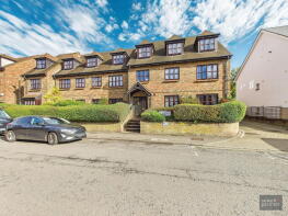 8, St Christophers Court, Lower Road, Rickmansworth WD3 5JZ