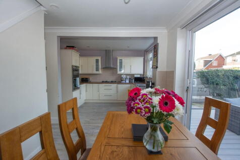 Sunnybank Road, Astley