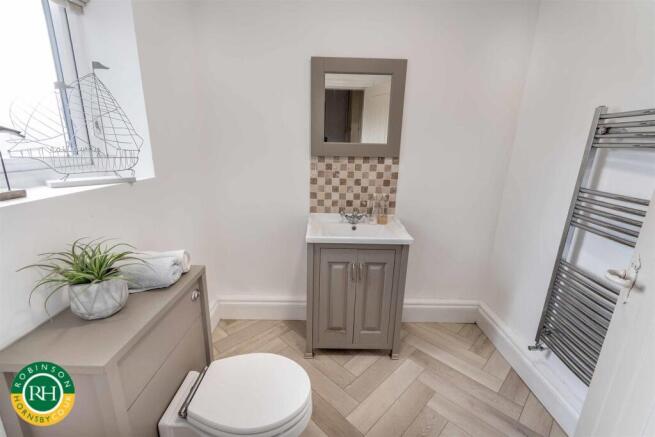 3 bed House for sale Image 9