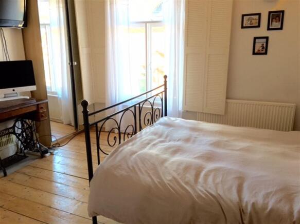 Photo 6