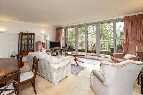 Oatlands Drive, Weybridge, Surrey, KT13