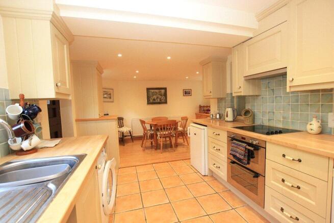 2 bed Terraced for sale Image 5