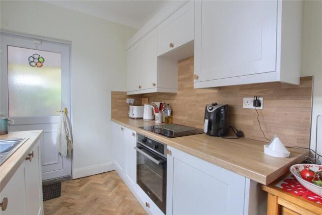 3 bed Semi-Detached for sale Image 9