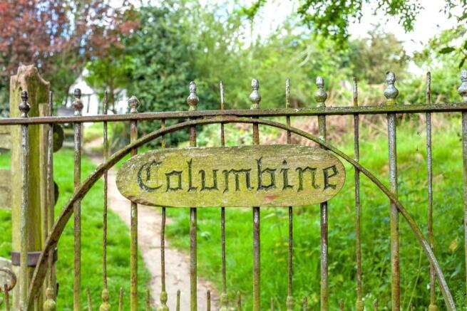 Columbine Gate 1.jpg