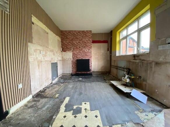21 Lupin Avenue, Farnworth, Bolton, Greater Manchester BL4 0EP photo 4