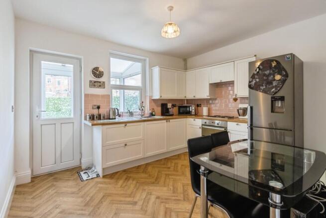 3 bed Terraced for sale Image 5