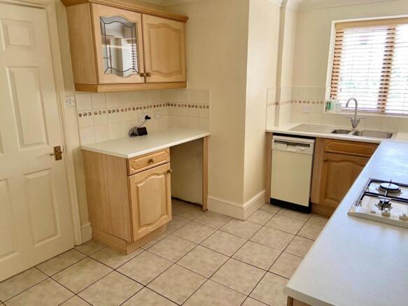 KITCHEN/BREAKFAST ROOM