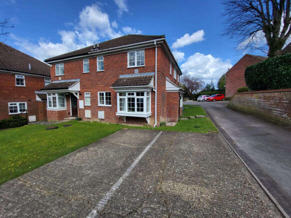 1 Bedroom Cluster House for Sale