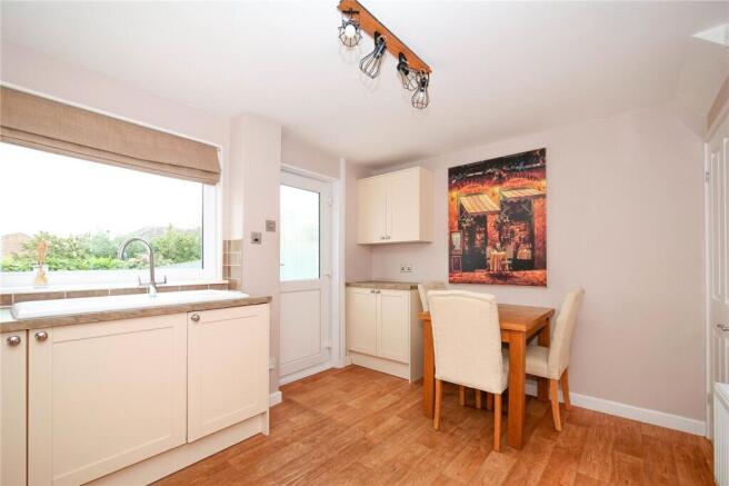 3 bed Semi-Detached for sale Image 4