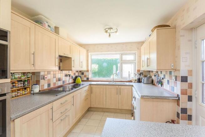 Kitchen / Breakfast Room