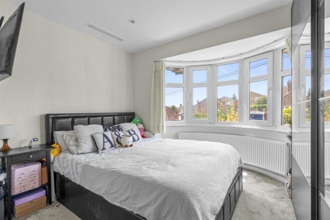 27 Kendalls Close, HP13 7NN-1.jpg