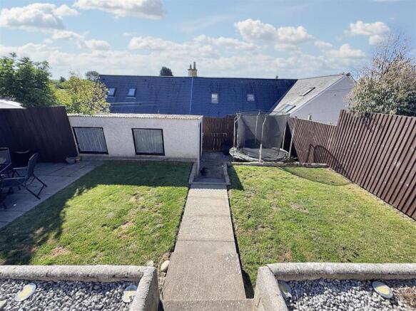 rear garden 2.jpg