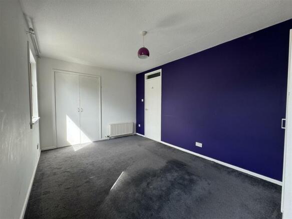BEDROOM 1.JPG