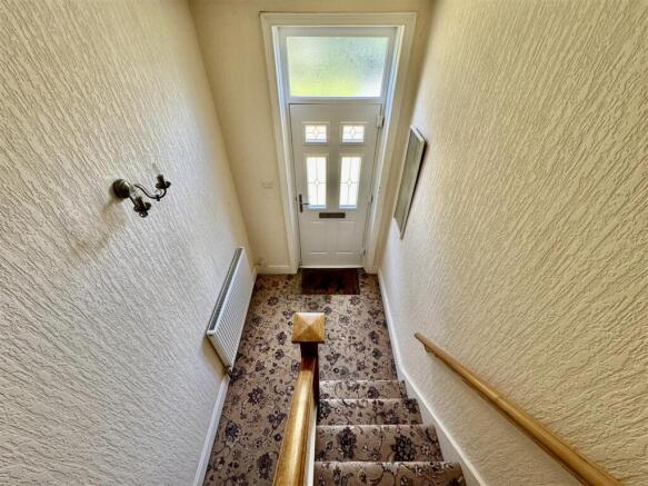 4 bed Semi-Detached for sale Image 5