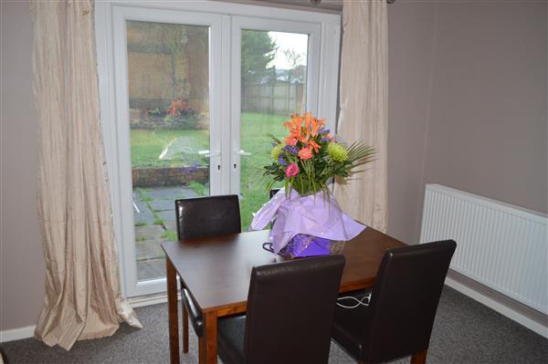 DINING AREA: