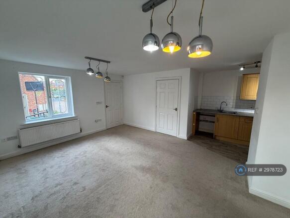 2 bed Flat to rent Image 4