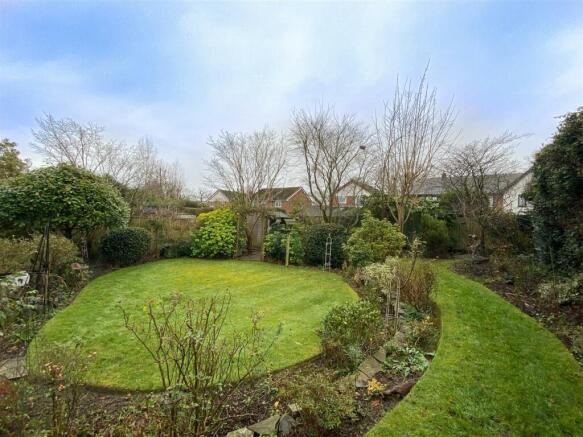 Garden L 3.jpg
