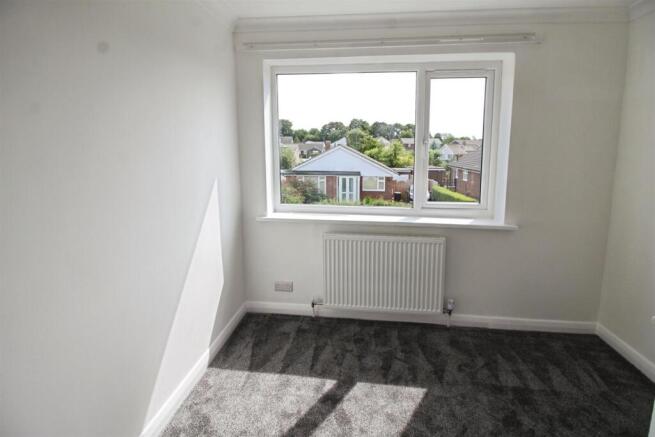 3 bed Detached to rent Image 11