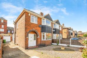5, Churwell Close, Castleford WF10 5AD