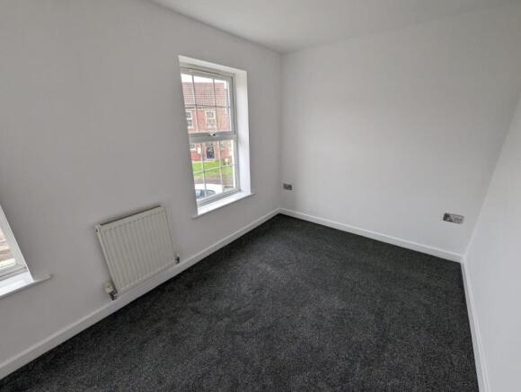 2 bed Semi-Detached to rent Image 7