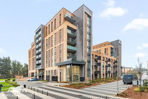 Edinburgh Gate, Harlow