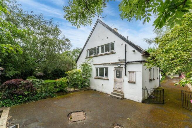 4 bed Detached for sale Image 8