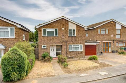 Augustus Close, St. Albans, Hertfordshire, AL3