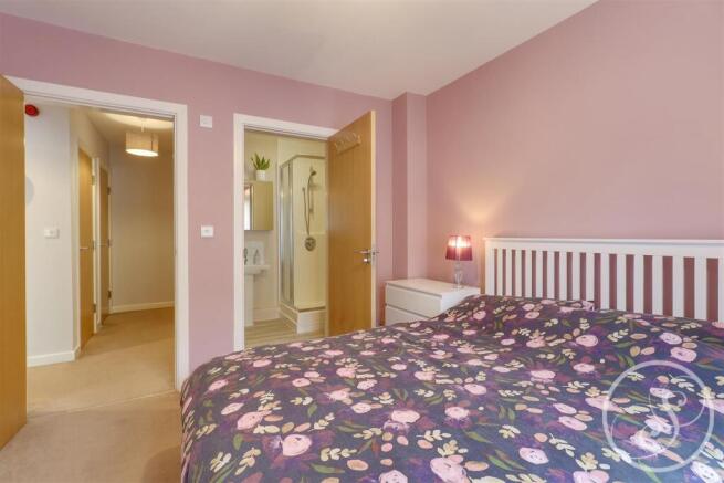 2 bed Flat to rent Image 7