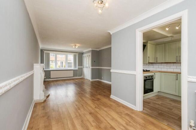 3 bed Semi-Detached for sale Image 5