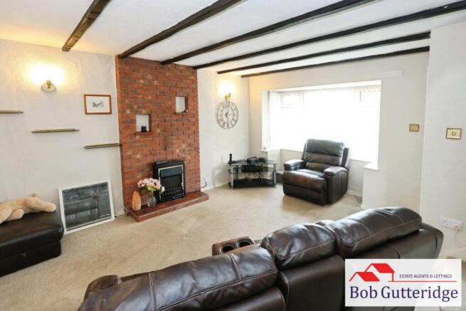 BAY FRONTED LOUNGE