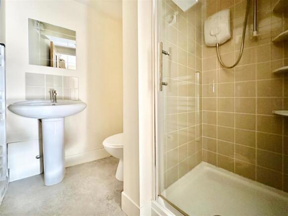 6a Prings Court 5.JPG