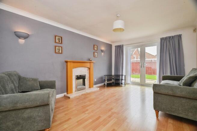 4 bed Detached for sale Image 4