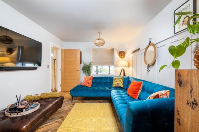 SITTING ROOM