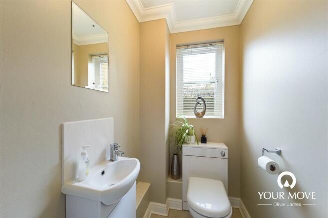 Cloakroom / Wc