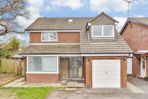5, Cornbrook Grove, Waterlooville PO7 8RD
