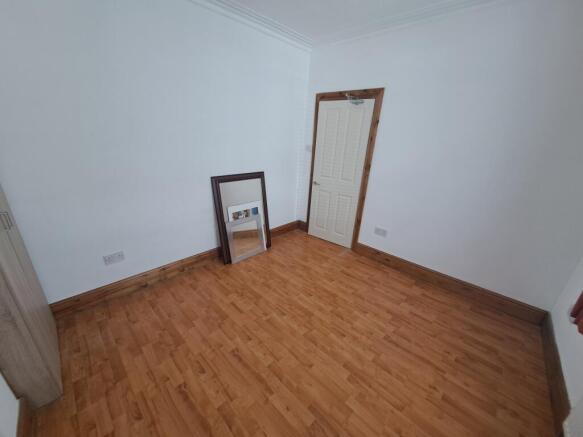 3 bed Terraced to rent Image 9