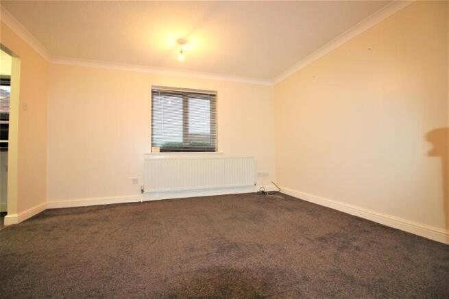 3 - Living room.jpg