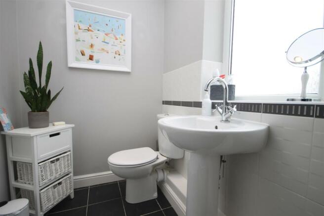 EN SUITE