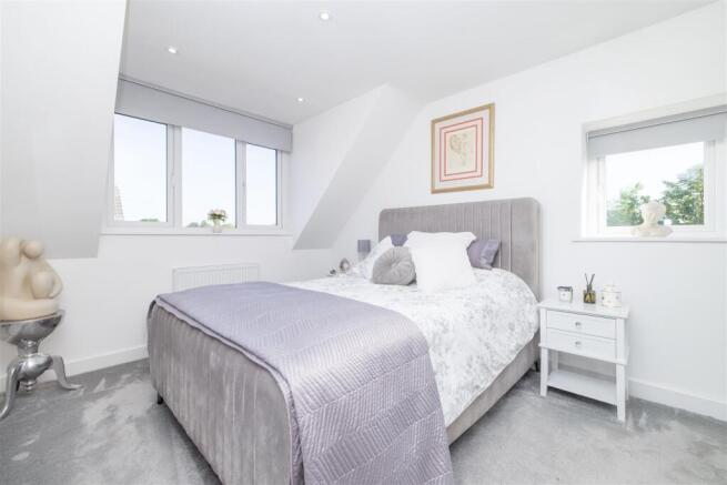 3 bed Semi-Detached for sale Image 9